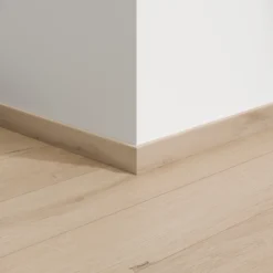 Berryalloc sokkellist gyant light sand