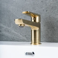 Celeste marlow servantbatteri messing