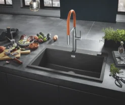 Grohe essence kjøkkenarmatur m/utrekkbar tut supersteel