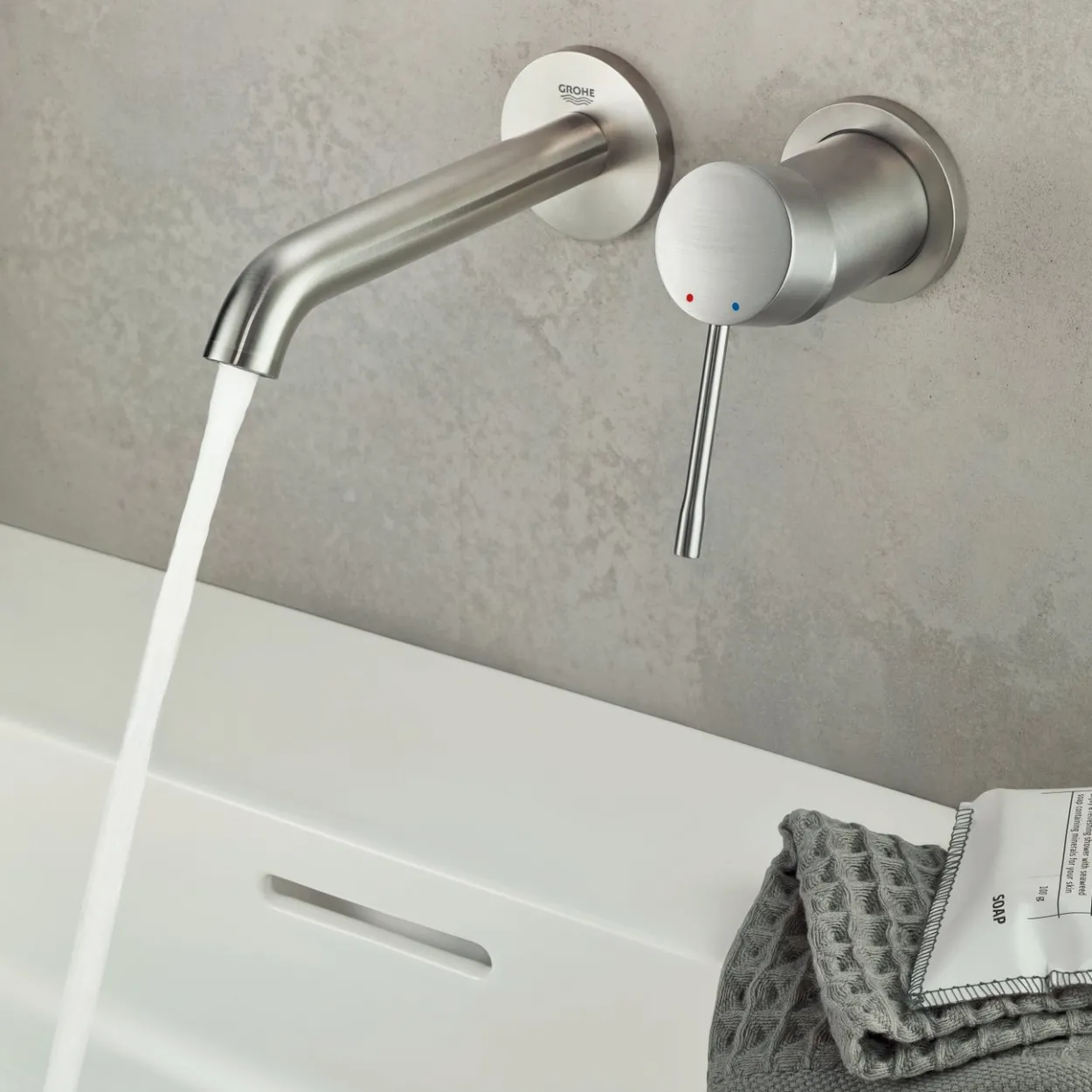 Grohe essence new 2-hulls vegghengt servantbatteri medium, supersteel