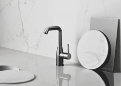 Grohe essence servantbatteri hard graphite str. m