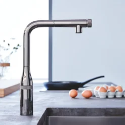 Grohe essence smartcontrol kjøkkenarmatur m/uttrekkbar tut hard graphite