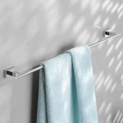 Grohe essentials cube håndklestand 60 cm