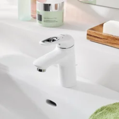 Grohe eurostyle servantbatteri small m/oppløftsventil, hvit/krom
