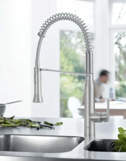 Grohe k7 kjøkkenarmatur medium m/uttrekkbar tut supersteel