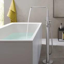 Grohe lineare frittstående badekararmatur supersteel