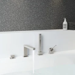 Grohe plus 4-hulls kar- og dusjbatteri supersteel