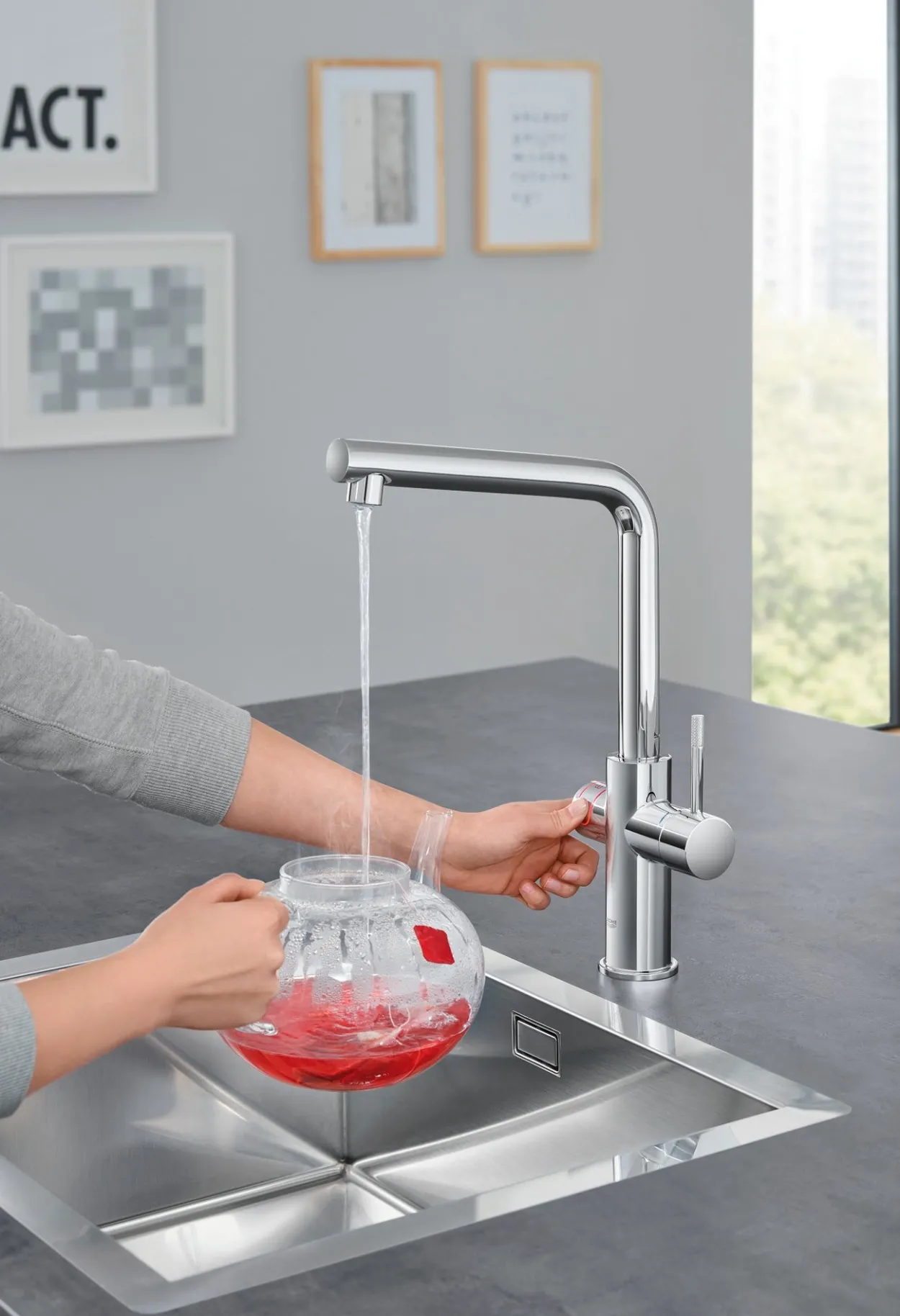 Grohe red duo kjøkkenarmatur m/l-tut og stor bereder