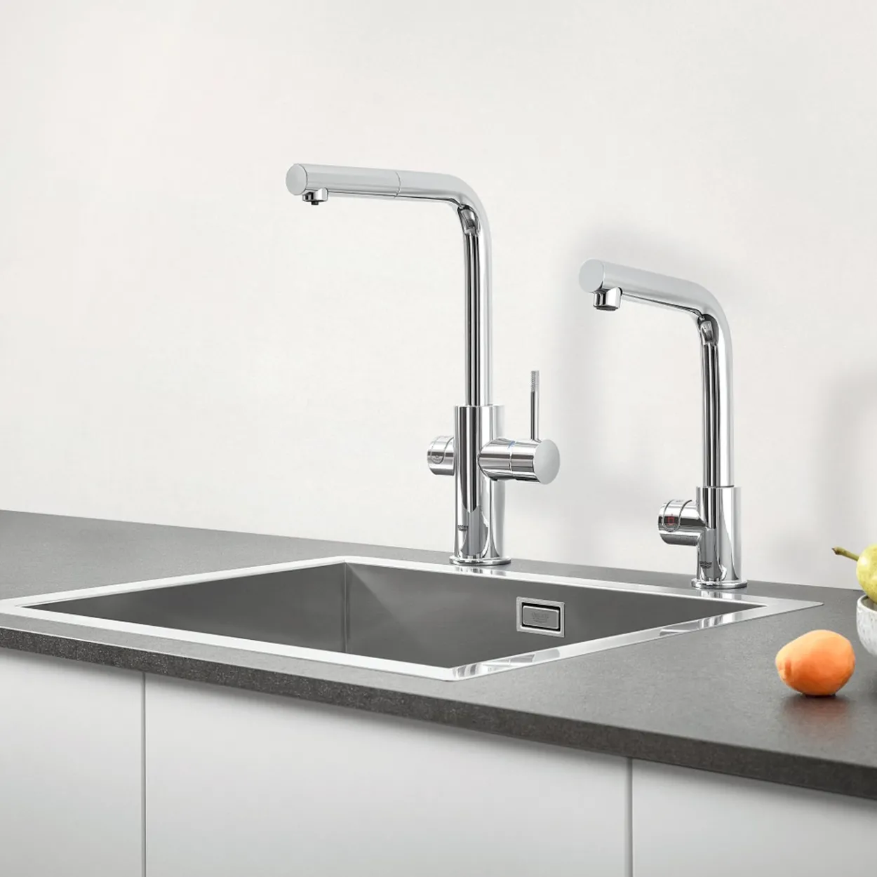 Grohe red mono kjøkkenkran og m-størrelse bereder krom