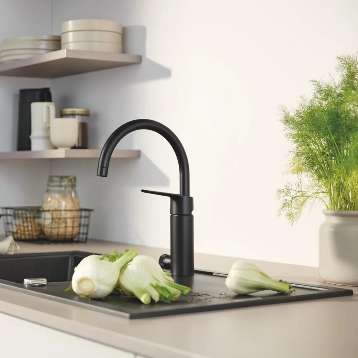 Grohe start kjøkkenarmatur m/avstengning sort