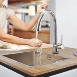 Grohe zedra touch 6v elektronisk kjøkkenarmatur m/uttrekkbar tut krom