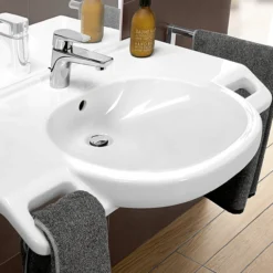 Gustavsberg care servant for boltmontering, 80 cm hvit