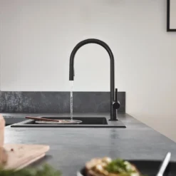 Hansgrohe talis m54 kjøkkenarmatur 210 matt sort m/uttrekk