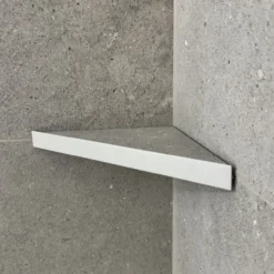 Hjørnehylle tile in stone finish sandsten