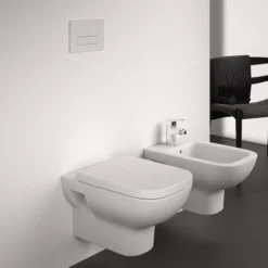 Ideal standard i.life a veggskål rimless+ firkantet m/sete hvit