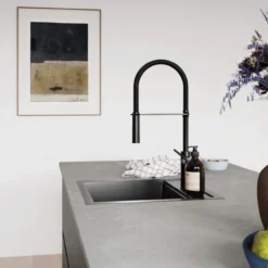 Lavabo kubus 020 kjøkkenarmatur m/uttrekk matt sort/matt sort