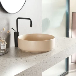 Lind design servant thin 300 matt beige