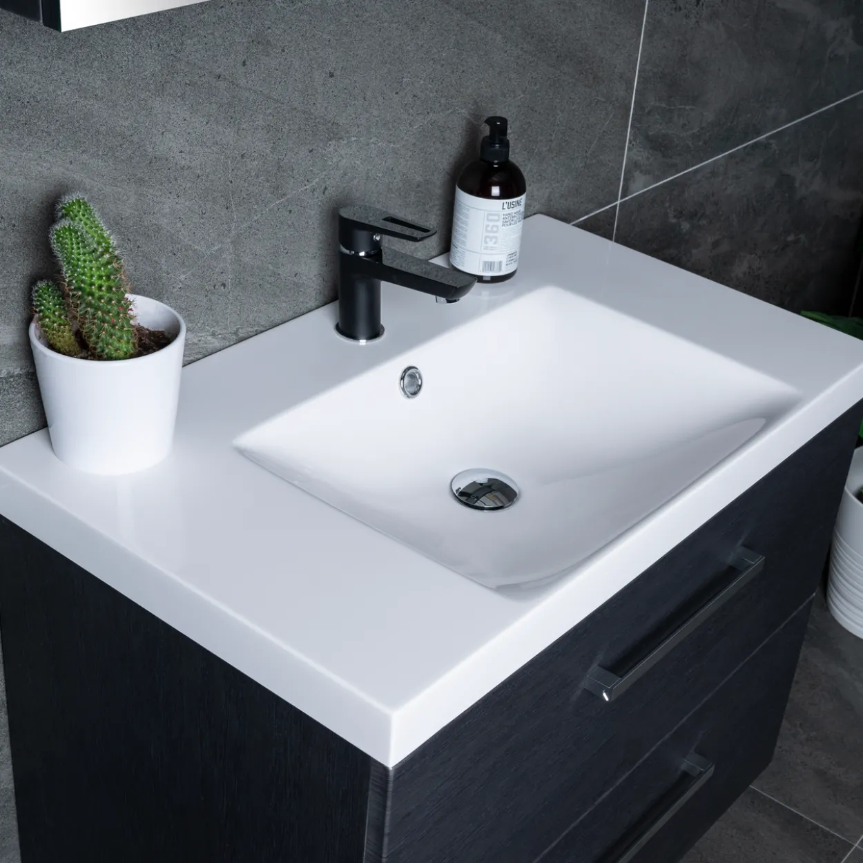 Lind luxury 60 sort baderomsmøbel m/enkel servant & speilskap
