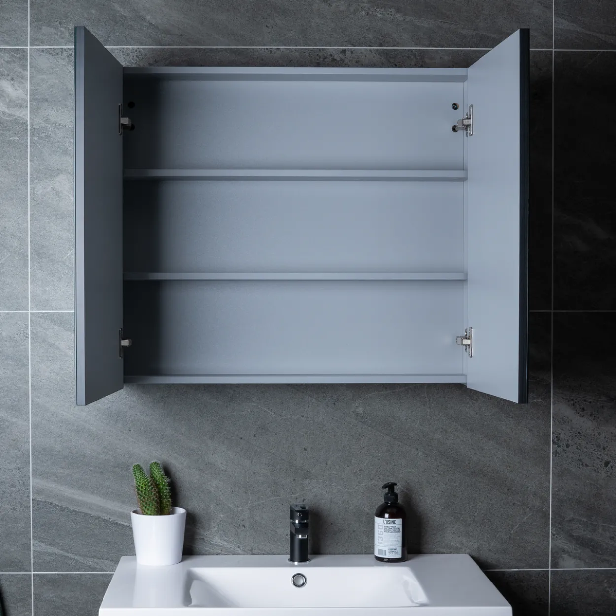 Lind luxury 60 sort baderomsmøbel m/enkel servant & speilskap