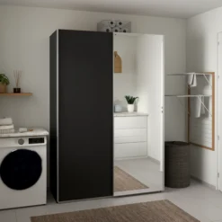 Lind nest skyvedørsgarderobe 150x220x67cm sort med speil