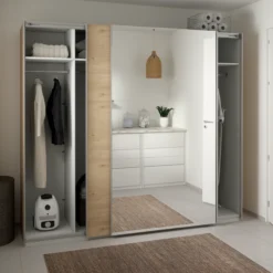Lind nest skyvedørsgarderobe 250x220x67cm eik med speil