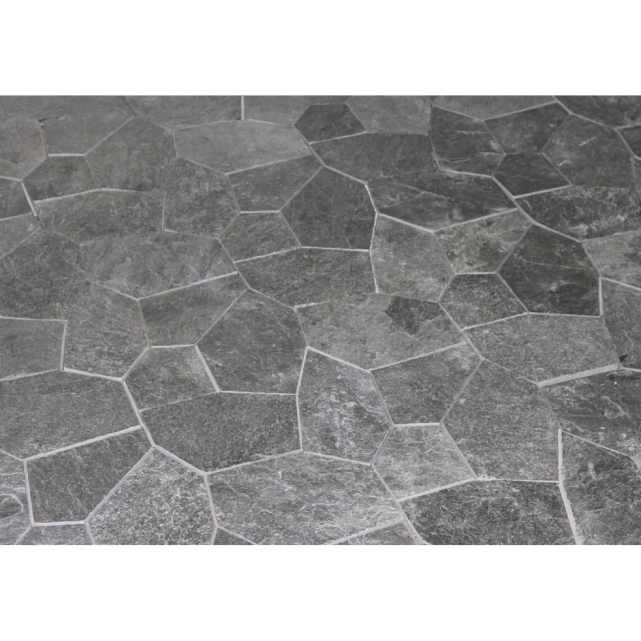 Silver grey skiferbrudd på nett 30x60