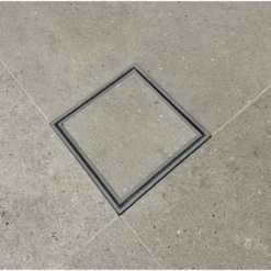 Slukrist tile in 20x20 cm stone finish granitt