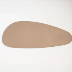 Spisebrikke curve 43x30cm beige
