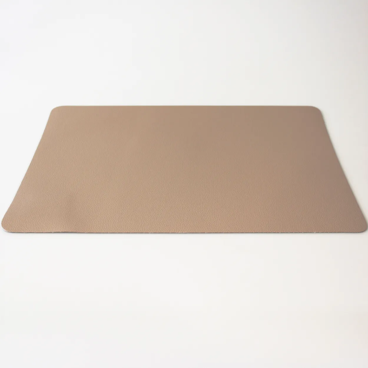 Spisebrikke 43x30cm beige