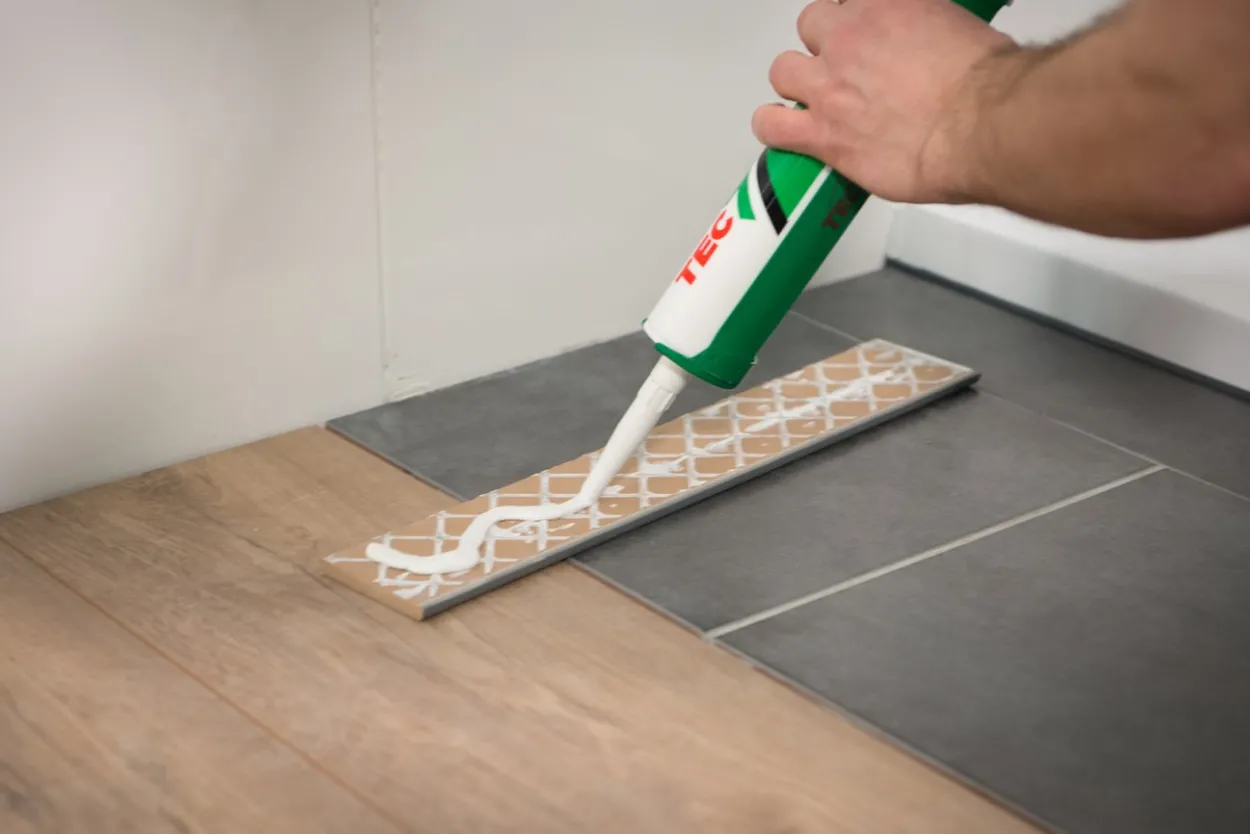 Tec7 sort 310ml