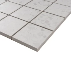 Terrazzo white mosaikk 6x6 9mm