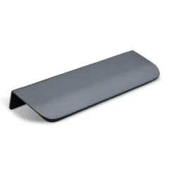Theofils grepliste poppi 136mm matt svart