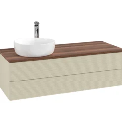 V&b antao servantskap 2 skuffer rillet 1200x360x500 venstre m/kranhull silkegrå/valnøtt