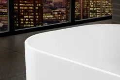 V&b finion badekar 170x70 med påfylling via overløp, lys og designkant, detaljer i gull