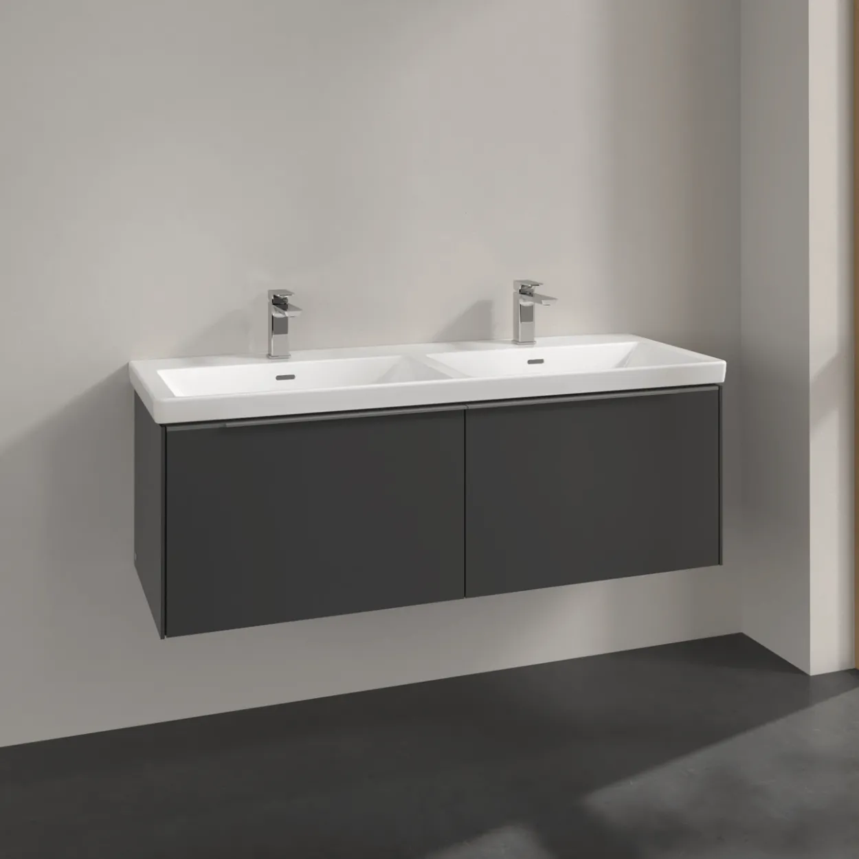 V&b subway 3.0 servantskap 127x42 f/dobbel servant graphite håndtak i krom