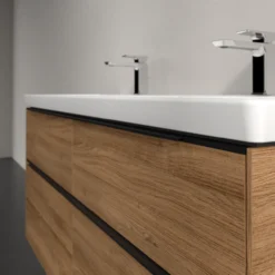 V&b subway 3.0 servantskap 127x57 f/dobbel servant kansas oak m/lys håndtak i volcano black