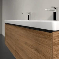 V&b subway 3.0 servantskap 127x42 f/dobbel servant kansas oak m/lys håndtak i volcano black
