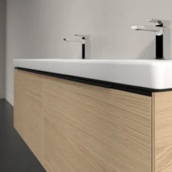V&b subway 3.0 servantskap 127x42 f/dobbel servant nordic oak håndtak i volcano black