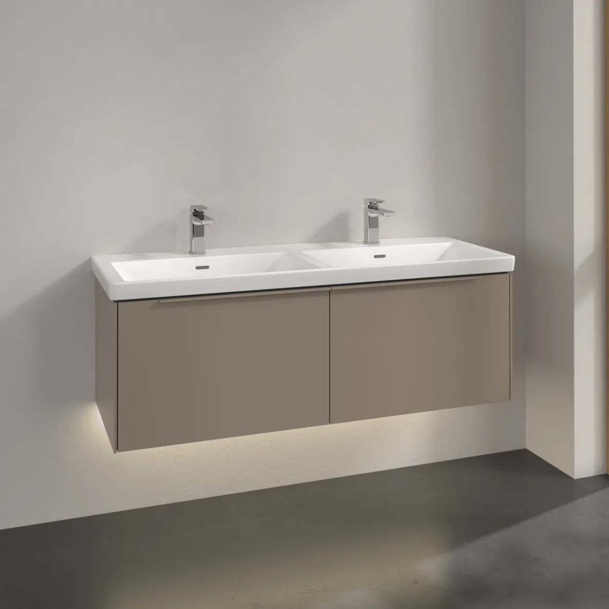 V&b subway 3.0 servantskap 127x42 f/dobbel servant taupe m/lys håndtak i møbelets farge