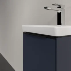 V&b subway 3.0 servantskap 35x42 høyre marine blue håndtak i volcano black