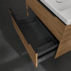 V&b subway 3.0 servantskap 77x57 kansas oak håndtak i volcano black