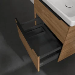 V&b subway 3.0 servantskap 57x47 kansas oak håndtak i volcano black