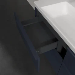 V&b subway 3.0 servantskap 127x57 marine blue håndtak i møbelets farge