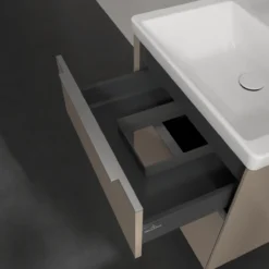 V&b subway 3.0 servantskap 57x47 taupe håndtak i krom