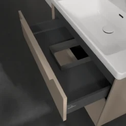 V&b subway 3.0 servantskap 77x57 taupe håndtak i møbelets farge