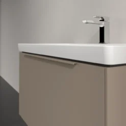 V&b subway 3.0 servantskap 77x42 taupe m/lys håndtak i møbelets farge