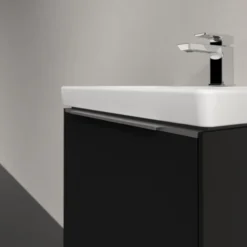 V&b subway 3.0 servantskap 47x42 volcano black håndtak i krom