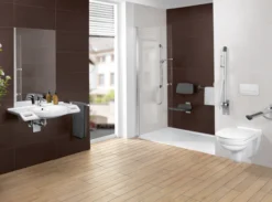 Villeroy & boch vicare toalettsete med gripekant, hvit alpin antibakterielt m/solid og gjennomgående hengsel